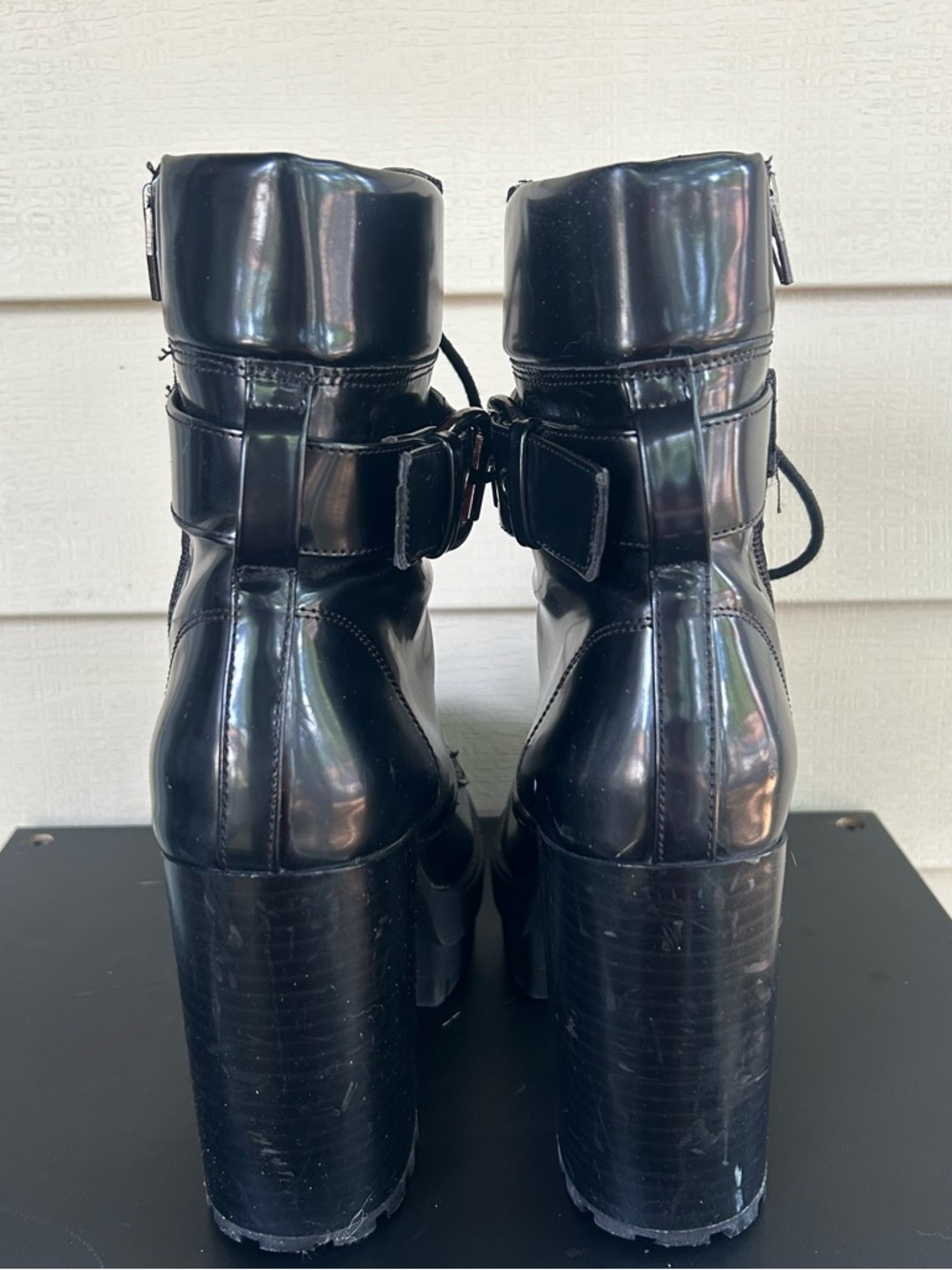 Bershka Black Patent Lace-Up Lug-Heel Combat Boots - Picture 2 of 7